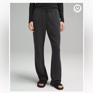 Lululemon Softstreme Pants SIZE 4